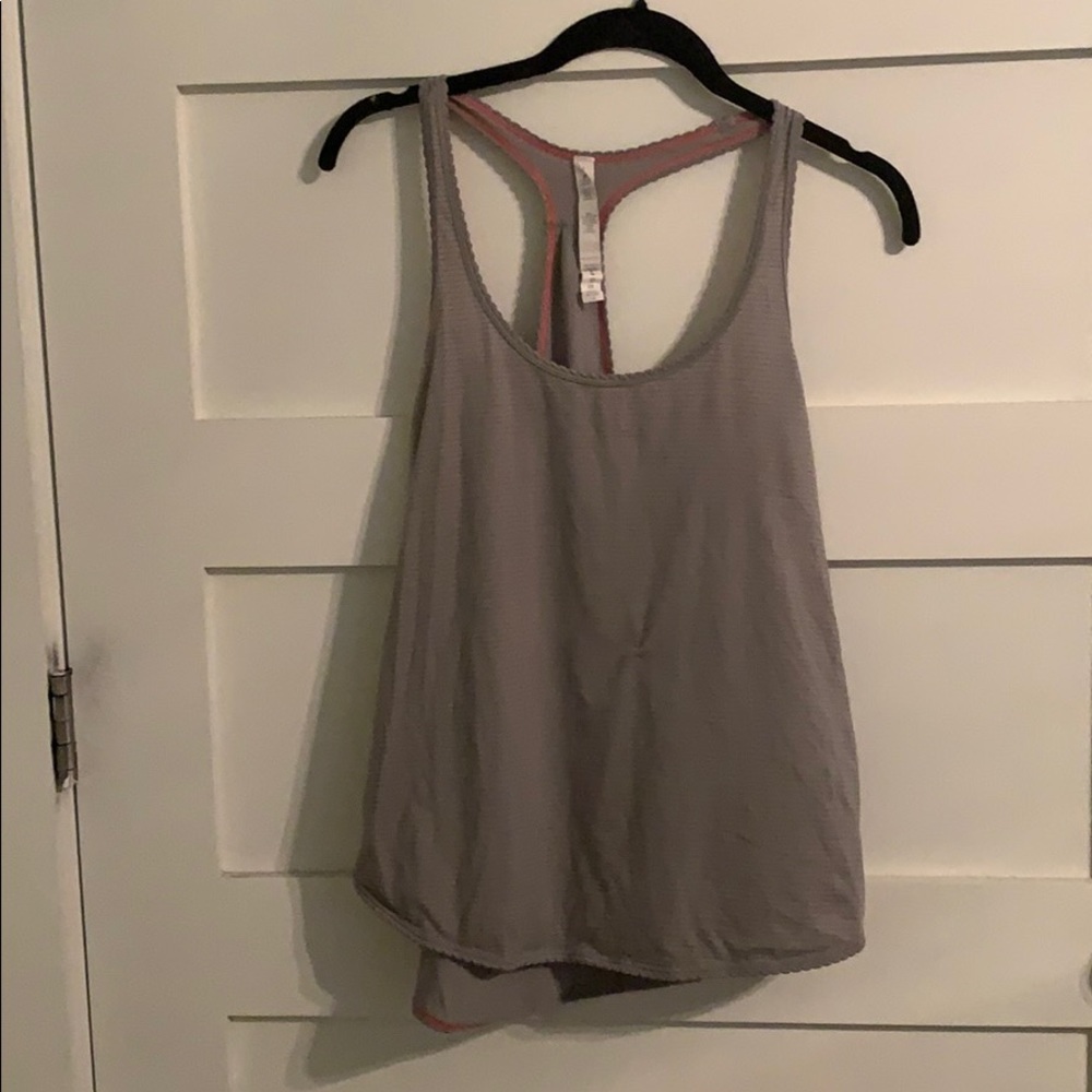 Lululemon tank